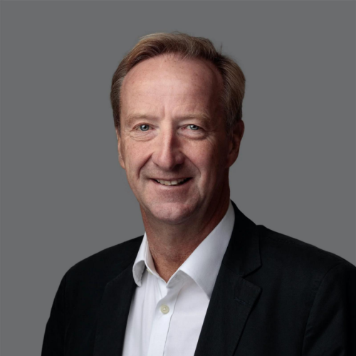 alex-younger